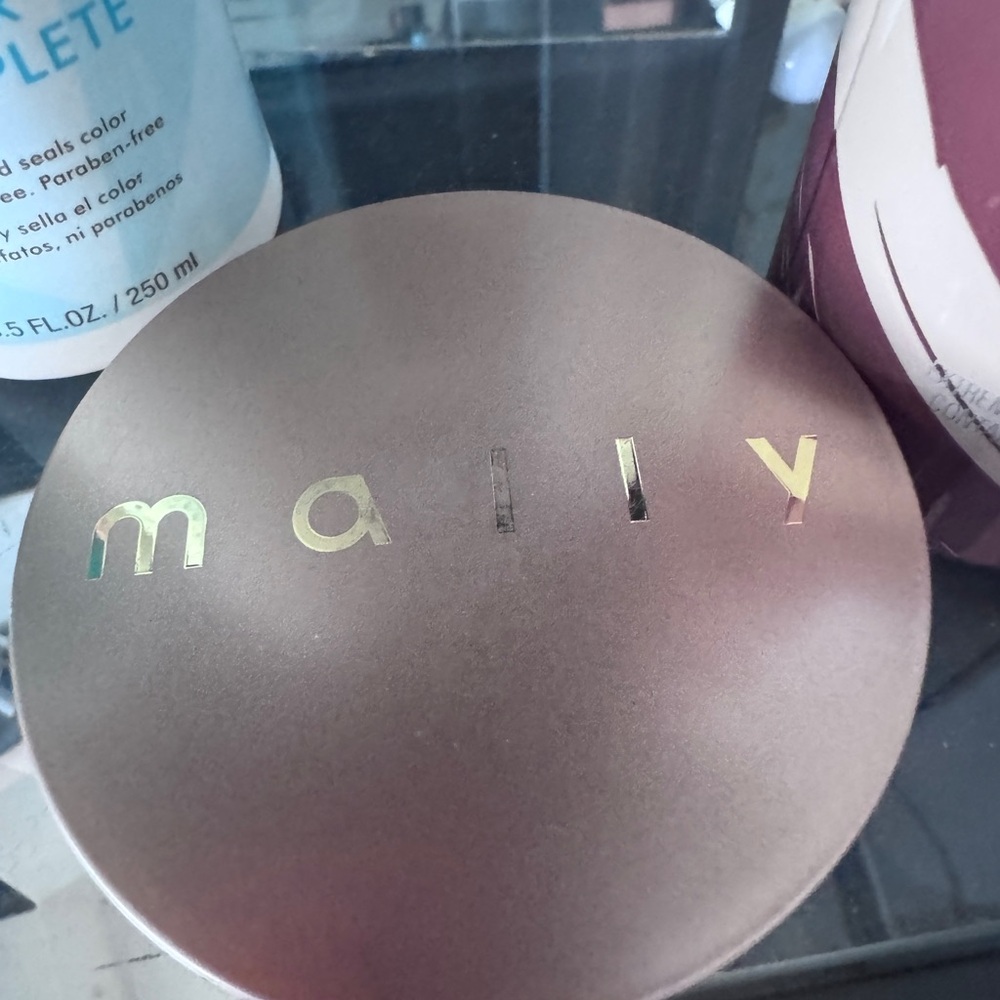 Mally Beauty Gold Foundation Compact